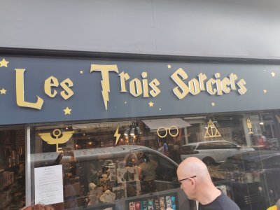 47.3950653075,0.68534517277778