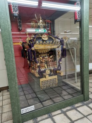 35.66388888888888,139.75861111111112