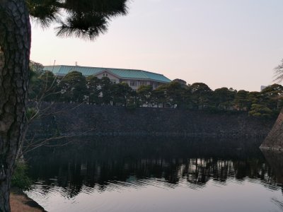 35.68268203722222,139.7563476561111