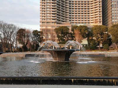 35.68301010111111,139.76063537583335