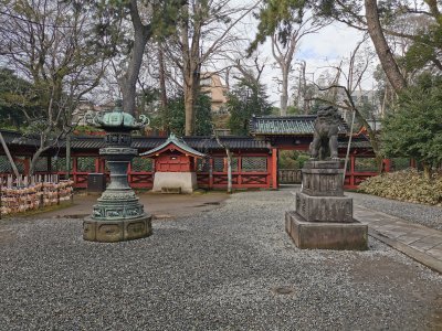 35.72011947611112,139.76086425777777