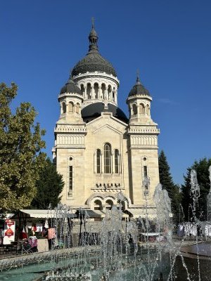 46.77119444444445,23.59672222222222