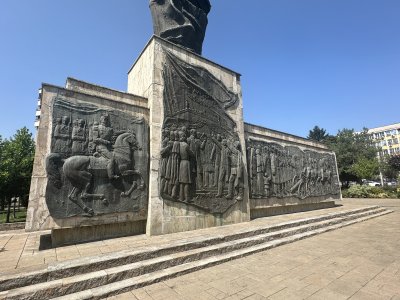 47.16842777777777,27.58066111111111