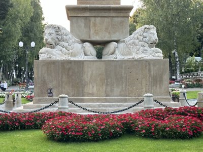 47.17840555555555,27.56705555555556