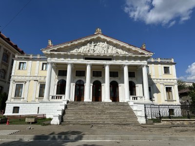 47.16764166666666,27.58495