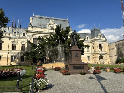 47.16148888888889,27.58365555555556