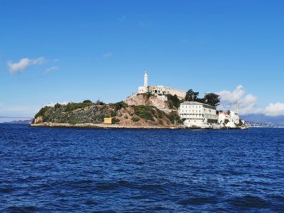 37.82254409777778,-122.4141387938889