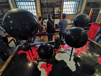 37.826862335,-122.42320251444445