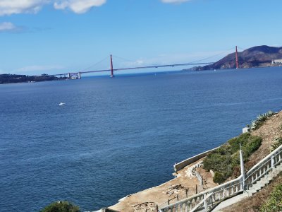 37.80456542944444,-122.44017791722223