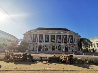 37.77927398666667,-122.41988372777779