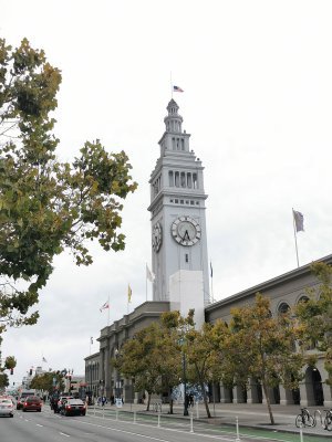 37.79446411111111,-122.39324951166667