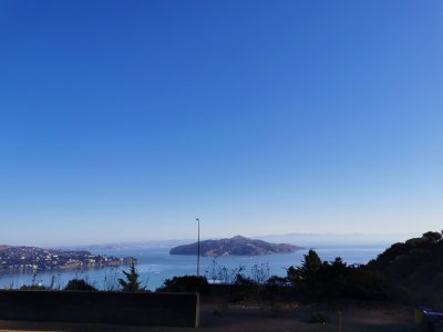 37.851623535,-122.49089050277777