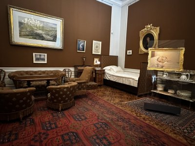 48.185425,16.31150277777778