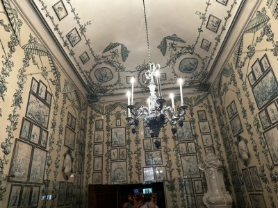 48.18455833333333,16.31322222222222