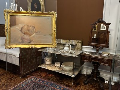 48.18542222222222,16.31151666666667